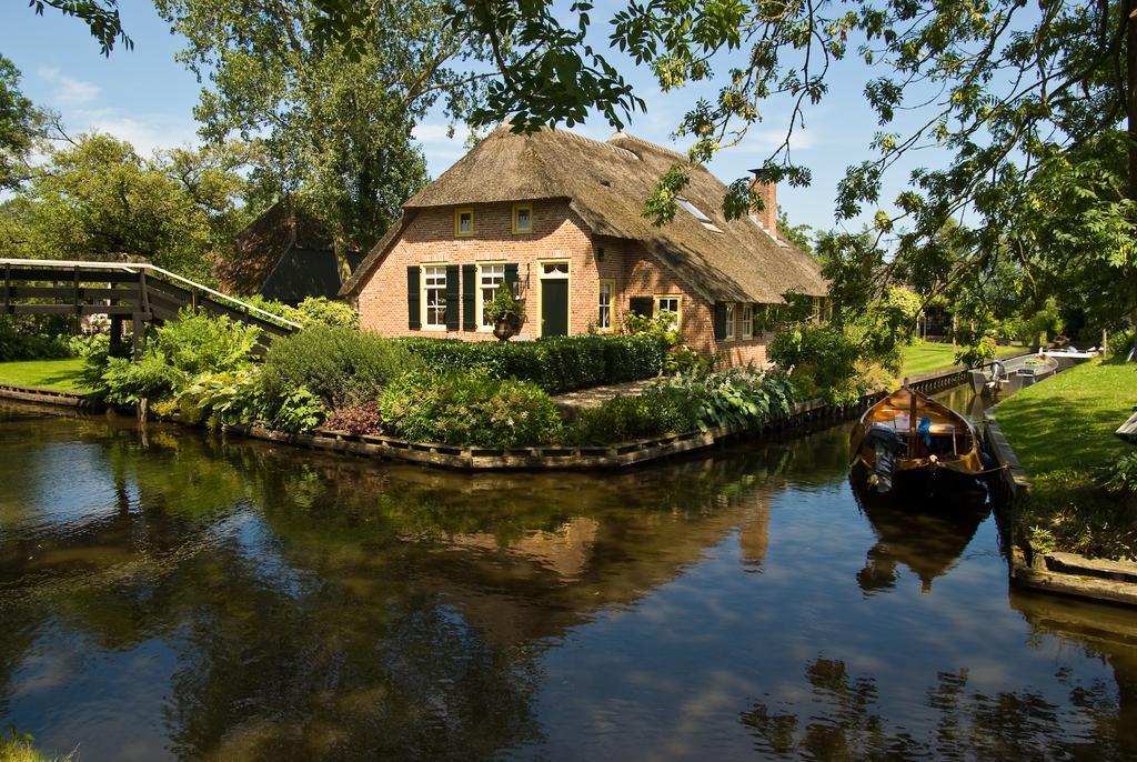 Zwaluwhof Bed and Breakfast Dalfsen Esterno foto